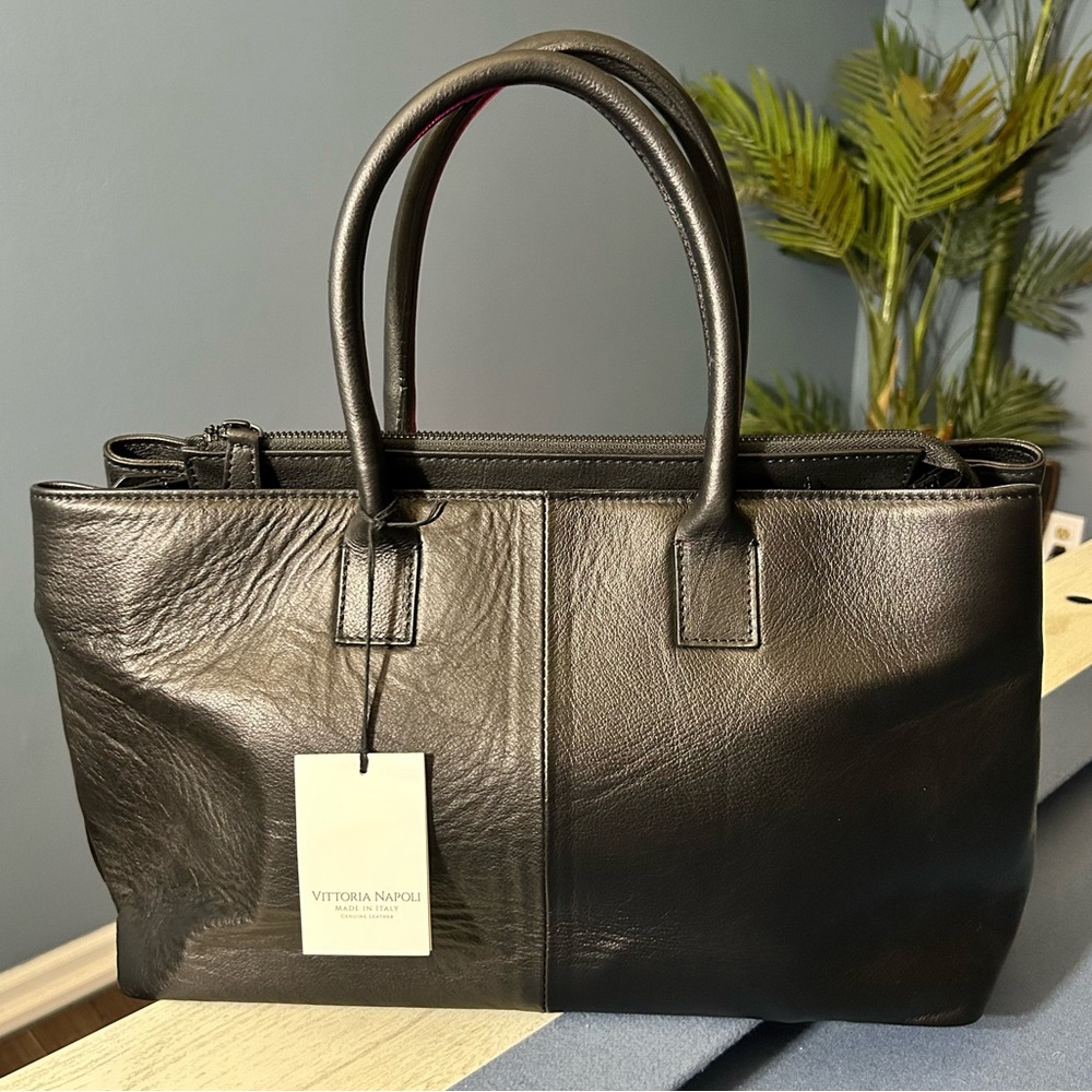 Vittoria Napoli Black Leather Bag NWT